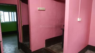 Kitchen Image of 380 Sq.ft 1 BHK Builder Floor for rent in Topsia Kolkata for Rs. 5000