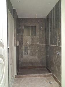 Common Bathroom Image of 2700 Sq.ft 4 BHK Builder Floor for sale in Paschim Vihar New Delhi for Rs. 62000000