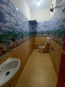 Bathroom Image of 600 Sq.ft 1 BHK Independent House for rent in Ayappakkam Chennai for Rs. 6500