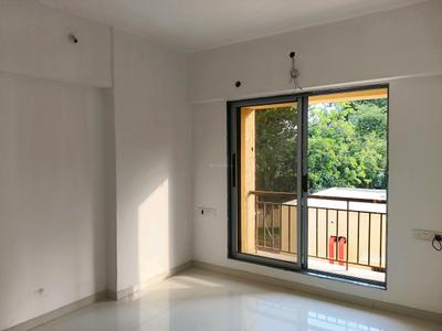 Bedroom Image of 740 Sq.ft 2 BHK Apartment / Flat for sale in Cosmos Meluha, Khidkali Thane for Rs. 6800000