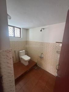 Bathroom Image of 1000 Sq.ft 2 BHK Builder Floor for rent in Mettupalayam Coimbatore for Rs. 12000
