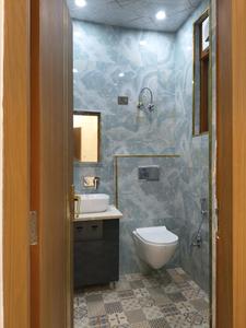Common Bathroom Image of 1230 Sq.ft 3 BHK Builder Floor for sale in Indirapuram Ghaziabad for Rs. 13000000