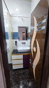 Kitchen Image of 900 Sq.ft 3 BHK Builder Floor for rent in Tughlakabad New Delhi for Rs. 30000