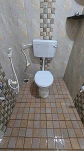 Bathroom Image of 1048 Sq.ft 3 BHK Apartment / Flat for sale in Right Four Stone, Singaperumal Koil Chennai for Rs. 5400000