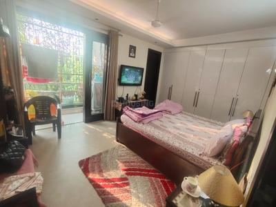 Bedroom Image of 2200 Sq.ft 3 BHK Builder Floor for sale in Navjeevan Vihar New Delhi for Rs. 67500000
