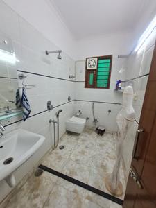 Bathroom Image of 1500 Sq.ft 3 BHK Builder Floor for rent in Model Town New Delhi for Rs. 55000