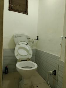 Common Bathroom Image of 450 Sq.ft 1 BHK Apartment / Flat for sale in Sector 23B Dwarka New Delhi for Rs. 7000000