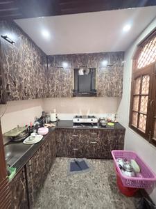 Kitchen Image of 800 Sq.ft 1 BHK Builder Floor for rent in Anand Vihar New Delhi for Rs. 30000