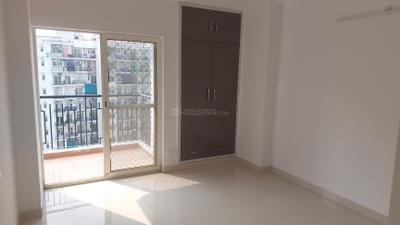 Bedroom Image of 1340 Sq.ft 3 BHK Apartment / Flat for rent in Maxblis White House, Sector 75 Noida for Rs. 36000