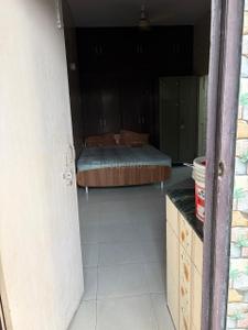 Bedroom Image of 350 Sq.ft 1 RK Builder Floor for rent in Sector 29 Noida for Rs. 15035
