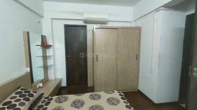 Bedroom Image of 1251 Sq.ft 2 BHK Apartment / Flat for rent in Ajmera And Sheetal Casa Vyoma, Vastrapur Ahmedabad for Rs. 48000