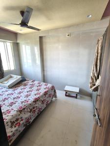 Bedroom Image of 900 Sq.ft 1.5 BHK Apartment / Flat for rent in Shyamal Ahmedabad for Rs. 17500