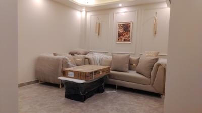 Living Room Image of 1200 Sq.ft 2 BHK Builder Floor for rent in DLF Phase 4 Gurgaon for Rs. 60000