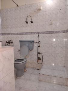 Image of 1000 Sq.ft 2 BHK Apartment / Flat for sale in DDA Flats Sarita Vihar, Sarita Vihar, New Delhi for Rs. 22500000