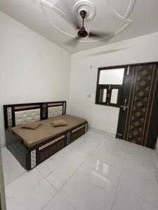 Bedroom Image of 750 Sq.ft 2 BHK Apartment / Flat for rent in DDA LIG Apartment Pitampura, Pitampura New Delhi for Rs. 18000