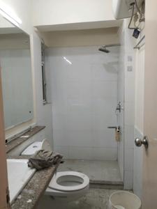 Common Bathroom Image of 1600 Sq.ft 3 BHK Apartment / Flat for sale in DLF Capital Greens, Karampura New Delhi for Rs. 27500000