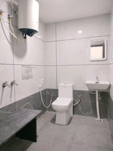 Common Bathroom Image of 500 Sq.ft 1 RK Builder Floor for rent in Electronic City Bengaluru for Rs. 16000