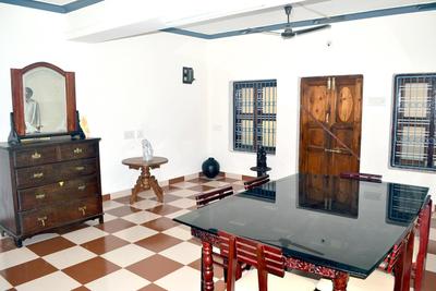 Living Room Image of 3400 Sq.ft 5 BHK Independent House for sale in Shoranur Palakkad for Rs. 19000000