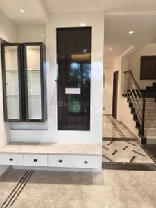 Hall Image of 2600 Sq.ft 3 BHK Villa for rent in Uthandi Chennai for Rs. 80000