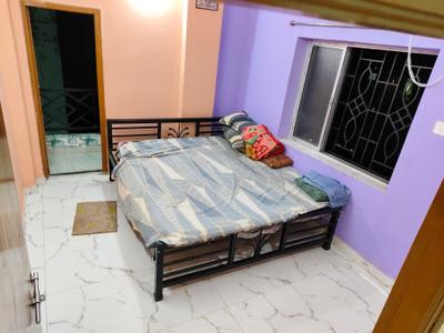 Bedroom Image of 500 Sq.ft 1 BHK Apartment / Flat for rent in Keshtopur Kolkata for Rs. 15000