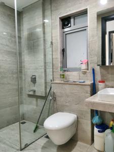 Common Bathroom Image of 915 Sq.ft 3 BHK Apartment / Flat for rent in Oberoi Eternia Towers A to D, Mulund West Mumbai for Rs. 80000