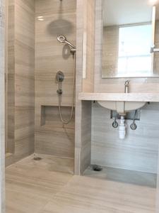 Bedroom One Image of 1800 Sq.ft 4 BHK Apartment / Flat for rent in Lake Enclave, Hiranandani Estate Thane for Rs. 145000