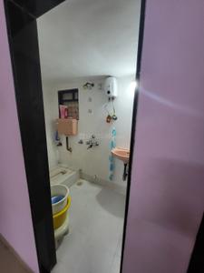 Bathroom Image of 475 Sq.ft 1 BHK Apartment / Flat for sale in Riddhi Siddhi Complex, Goregaon West Mumbai for Rs. 9000000