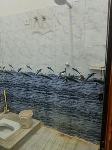 Bathroom Image of 1350 Sq.ft 2 BHK Builder Floor for rent in Jamdoli Jaipur for Rs. 7000