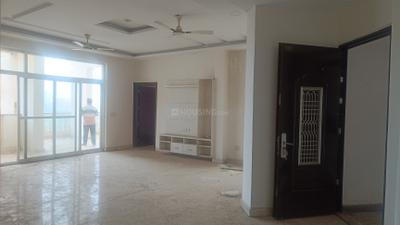 Living Room Image of 4000 Sq.ft 3.5 BHK Penthouse for sale in Amrapali Silicon City, Sector 76 Noida for Rs. 25000000