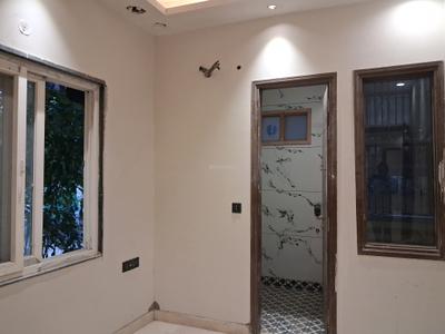 Bedroom Image of 900 Sq.ft 3 BHK Builder Floor for sale in Paschim Vihar New Delhi for Rs. 18500000