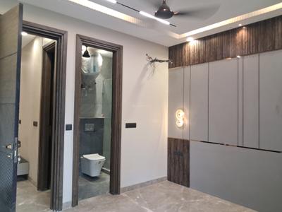 Bedroom Image of 1350 Sq.ft 3 BHK Builder Floor for sale in Paschim Vihar New Delhi for Rs. 27000000
