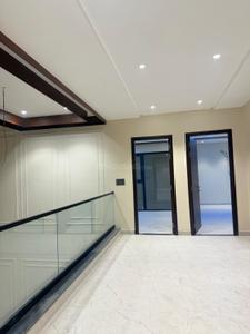 Hall Image of 5000 Sq.ft 6 BHK Villa for sale in Gomti Nagar Lucknow for Rs. 50000000