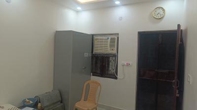 Bedroom Image of 475 Sq.ft 2 BHK Builder Floor for sale in Vikaspuri New Delhi for Rs. 7600000