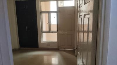 Bedroom Image of 930 Sq.ft 2 BHK Apartment / Flat for rent in Supertech Cape Town, Sector 74 Noida for Rs. 28800