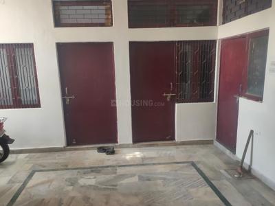 Bedroom Image of 1500 Sq.ft 2 BHK Builder Floor for rent in Alambagh Lucknow for Rs. 8500