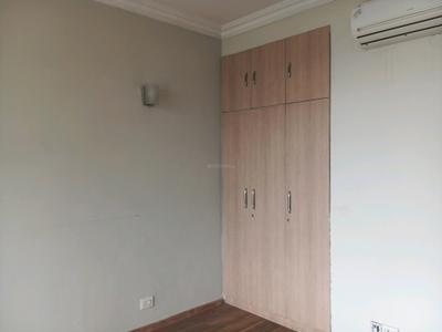Bedroom Image of 2666 Sq.ft 3 BHK Apartment / Flat for sale in Raheja Vedaanta, Sector 108 Gurgaon for Rs. 18500000