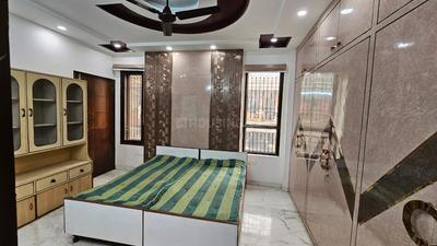 Bedroom Image of 1150 Sq.ft 3 BHK Builder Floor for sale in Paschim Vihar New Delhi for Rs. 21000000