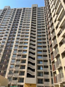 Image of 1205 Sq.ft 2 BHK Apartment / Flat for rent in Adani Aster Phase 1, Vaishno Devi Circle, Ahmedabad for Rs. 41000