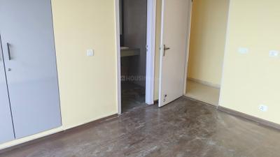 Bedroom Image of 1800 Sq.ft 3.5 BHK Apartment / Flat for rent in Sector 106 Gurgaon for Rs. 40000