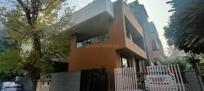 Image of 6000 Sq.ft 6 BHK Independent House for sale in Sector 72, Noida for Rs. 75000000