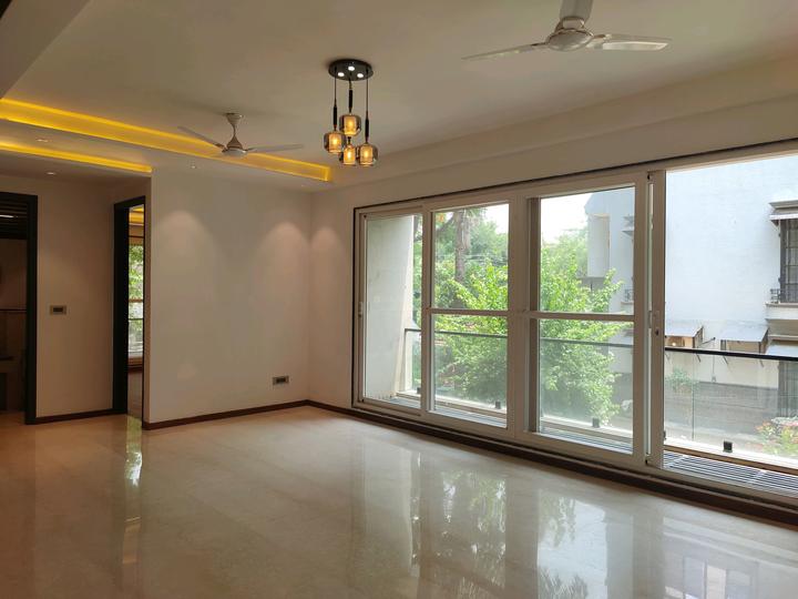 DLF Phase 1 Main Image 1