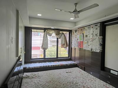 Bedroom Image of 800 Sq.ft 2 BHK Apartment / Flat for sale in Vile Parle West Mumbai for Rs. 35000000