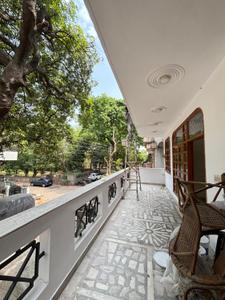 Balcony Image of 2000 Sq.ft 3 BHK Builder Floor for rent in Sarvapriya Vihar New Delhi for Rs. 110000