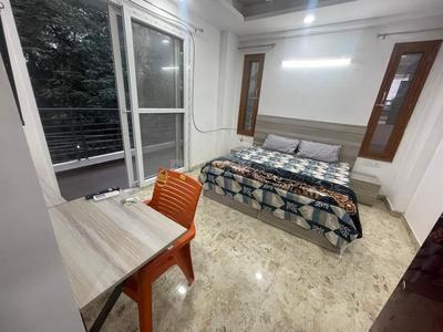 1 RK Independent Builder Floor
