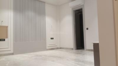 Bedroom Image of 3105 Sq.ft 4 BHK Builder Floor for sale in Anand Vihar New Delhi for Rs. 60000000