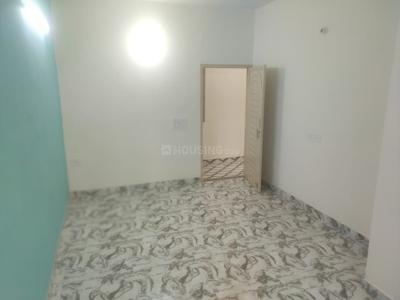 Bedroom Image of 800 Sq.ft 2.5 BHK Builder Floor for rent in Sector 40 Noida for Rs. 31000