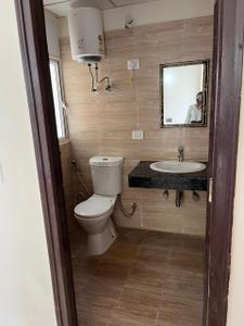 Image of 1375 Sq.ft 3 BHK Apartment / Flat for sale in Amrapali Crystal Homes Phase 1, Sector 76, Noida for Rs. 17875000