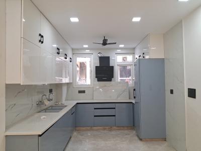 Kitchen Image of 1350 Sq.ft 3 BHK Builder Floor for sale in Paschim Vihar New Delhi for Rs. 25000000
