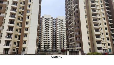 Image of 2174 Sq.ft 3 BHK Apartment / Flat for sale in Amrapali Crystal Homes Phase 1, Sector 76, Noida for Rs. 21750000