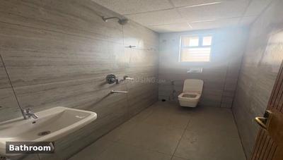 Bathroom Image of 3100 Sq.ft 4 BHK Apartment / Flat for sale in Stalwart Shree, Chandrasekharpur Bhubaneswar for Rs. 30000000